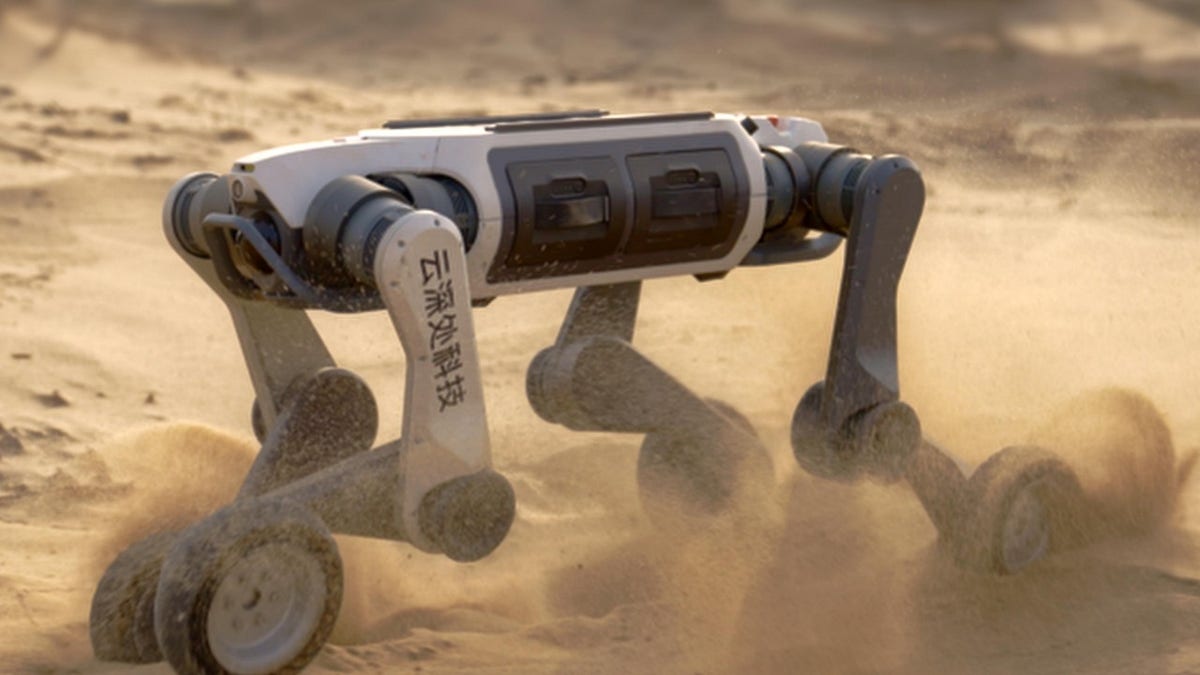 Robot with wheels 3