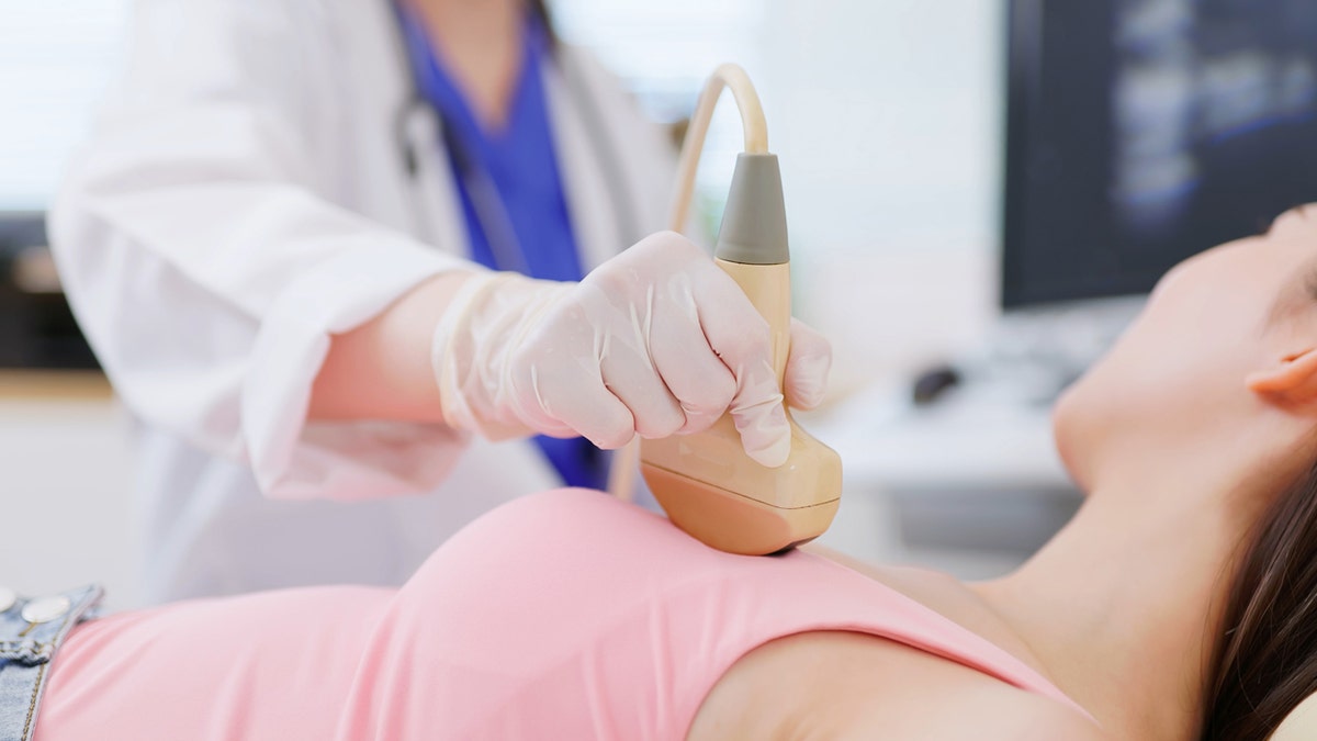 Woman who becomes ultrasound