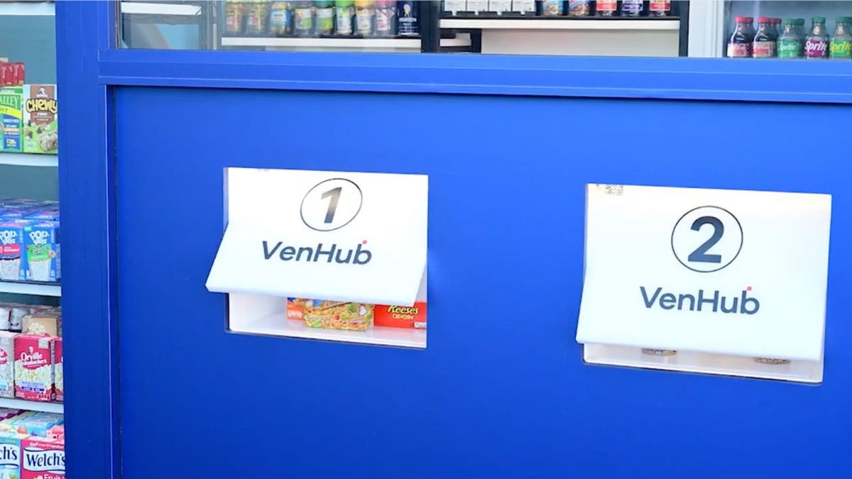 A completely autonomous smart shop with AI feed.